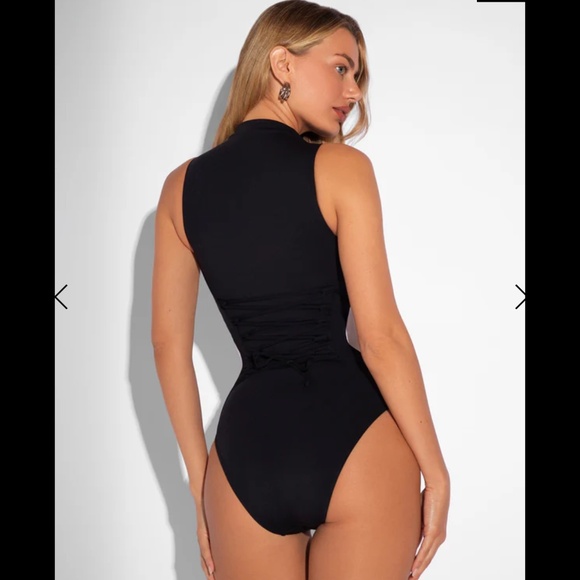 BRAND NEW! TA3 VIRAL BODYSHAPER SWIMSUIT--Sleeveless Surfy--Size S (Short) - Picture 2 of 8